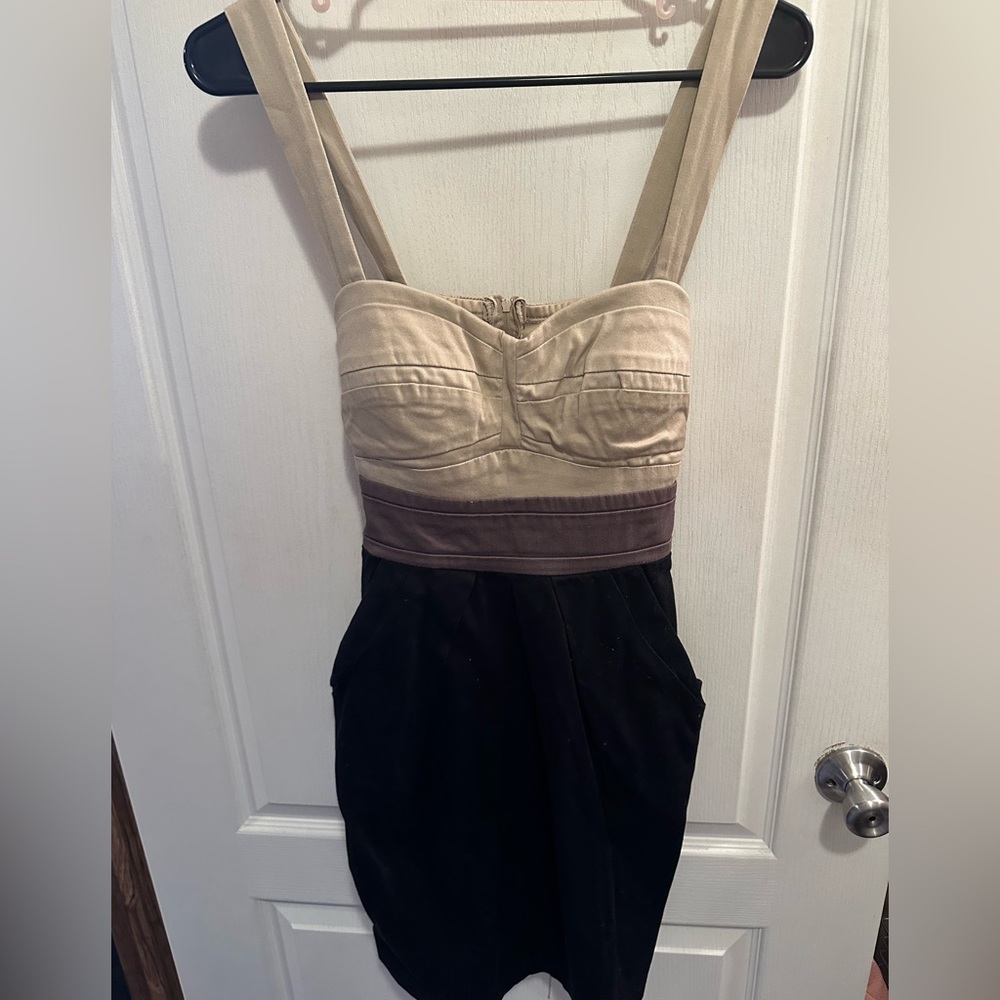 Cute Dress w/Pockets!